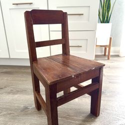 Vintage Wood Kid’s Chair H22/H Seat 12/L11.5/D11 $20