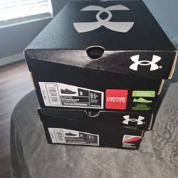 Mens Under Armour Shoes Size 9 Like New
