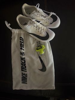 Track and field shoes
