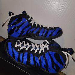 Nike Air Foamposite One "Memphis Blue for Sale in IL - OfferUp
