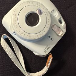 Fujifilm instax Mini 9 Instant Camera (Ice Blue) 