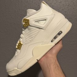 Air Jordan 4 Retro ‘Metallic Gold’