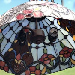 Nice Tiffany style lamp 