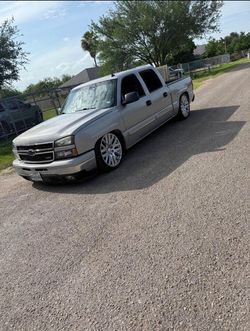 2006 Chevrolet 1500 Regular Cab · Short Bed