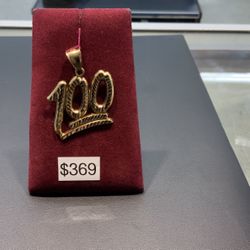 100 Emoji Pendant 💯