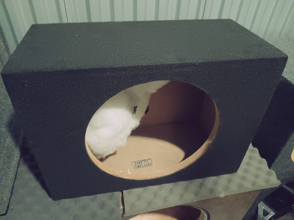 15-in subwoofer box carpeted black brand new thin shallow depth. High quality FREE DELIVERY PORTLAND VANCOUVER