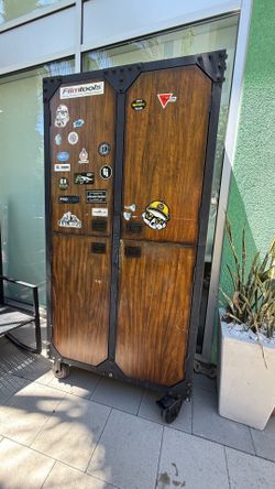 Garage steel cabinet