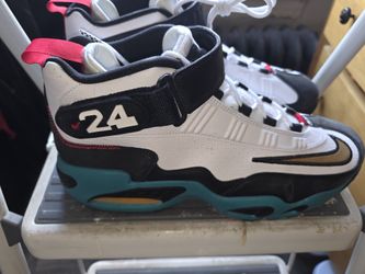 KEN GRIFFEY SNEAKERS