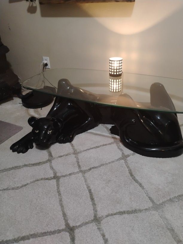 Big cat Coffee Table
