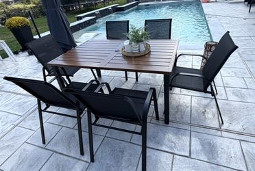 BRAND NEW 7-Piece Outdoor Patio Dining Set – 64” Table + 6 Chairs