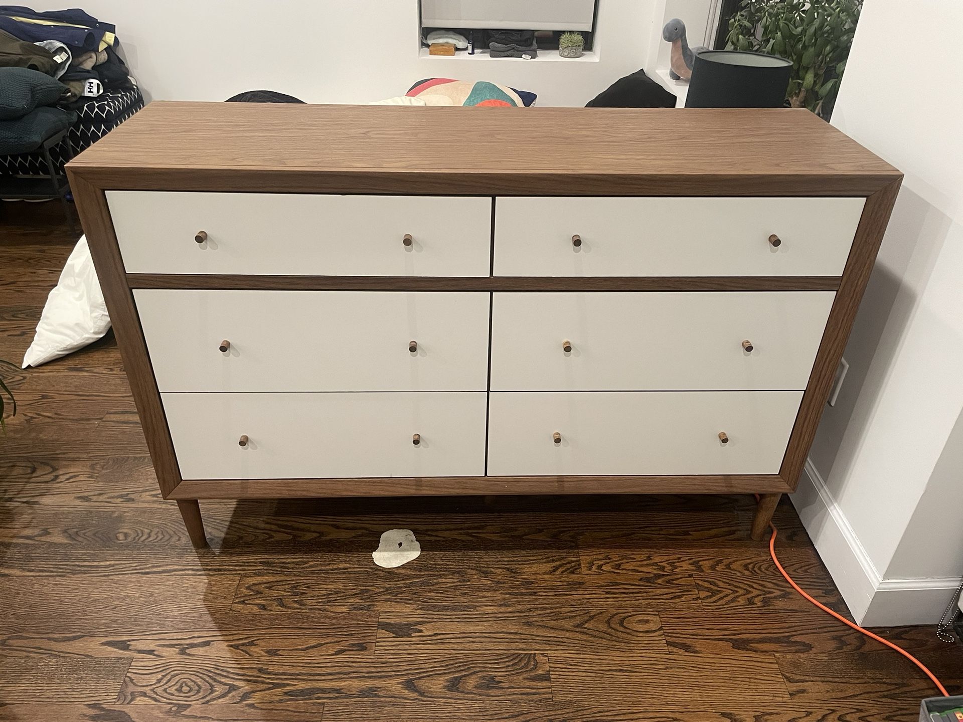 Mid-century Modern 6-Drawer Dresser