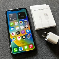 Unlocked Apple iPhone XR 64GB Black AT&T T-Mobile Metro PCs Cricket Verizon Straight Cell Phone