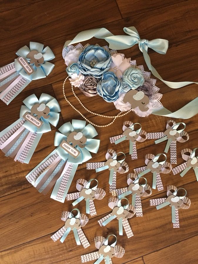 Maternity y distintivos para baby shower