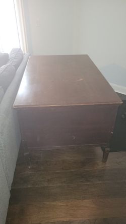 Donten-Dunton Antique Wooden Desk