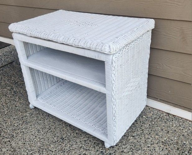 Wicker Outdoor Patio Table, with Rotating Top And Wheels