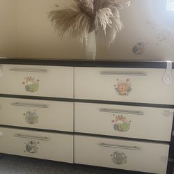 Like New 6 drawer dresser