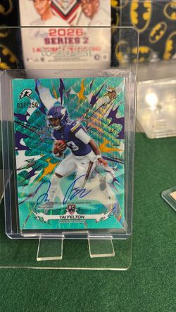 Tai Felton Topps RC Auto /250 Vikings