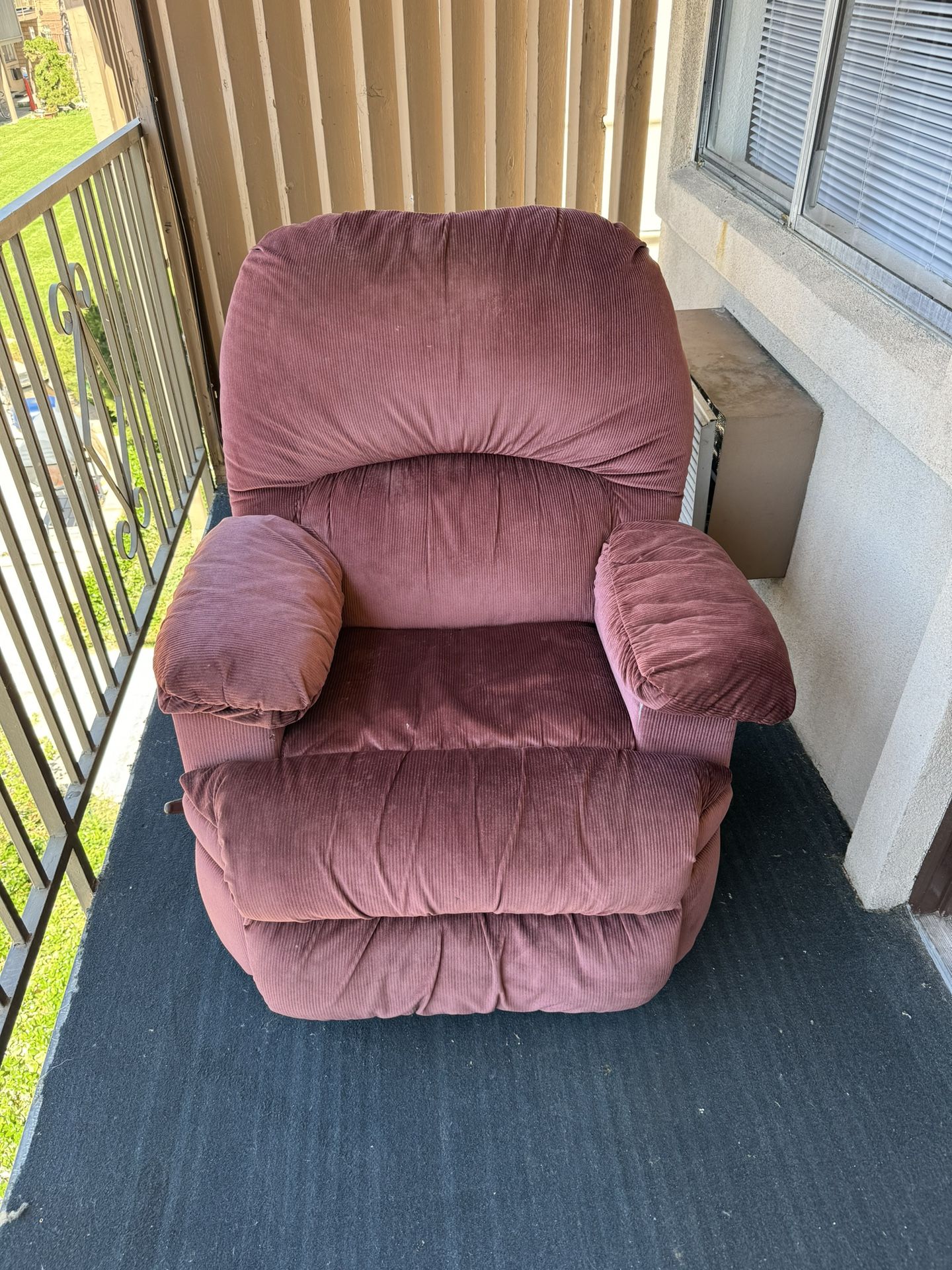 Reclining Sofa