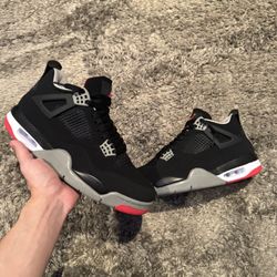 Air Jordan 4 Bred 