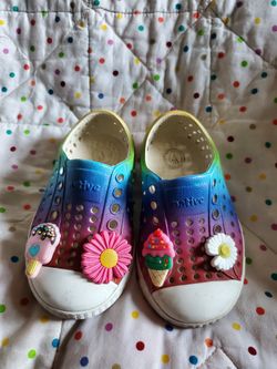 Native Sugarlite Slip On Shoes Size C4.