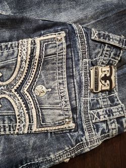 Men’s Rock Revival Original Jeans – Premium Embroidered