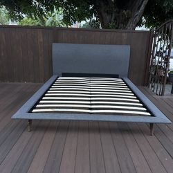 Jaime Gray Linen Upholstered Mid Century Queen Bed