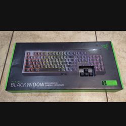 Brand New Razer Black Widow Rgb Gaming Keyboard 