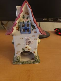 candle holder house