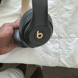Beats studio Headphones