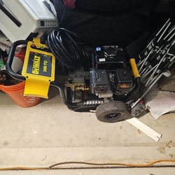 Power Washer Dewalt