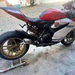 2012 Ducati  Panigale 1199