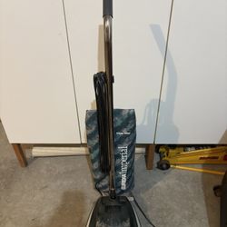 Eureka Vacuum Cleaner