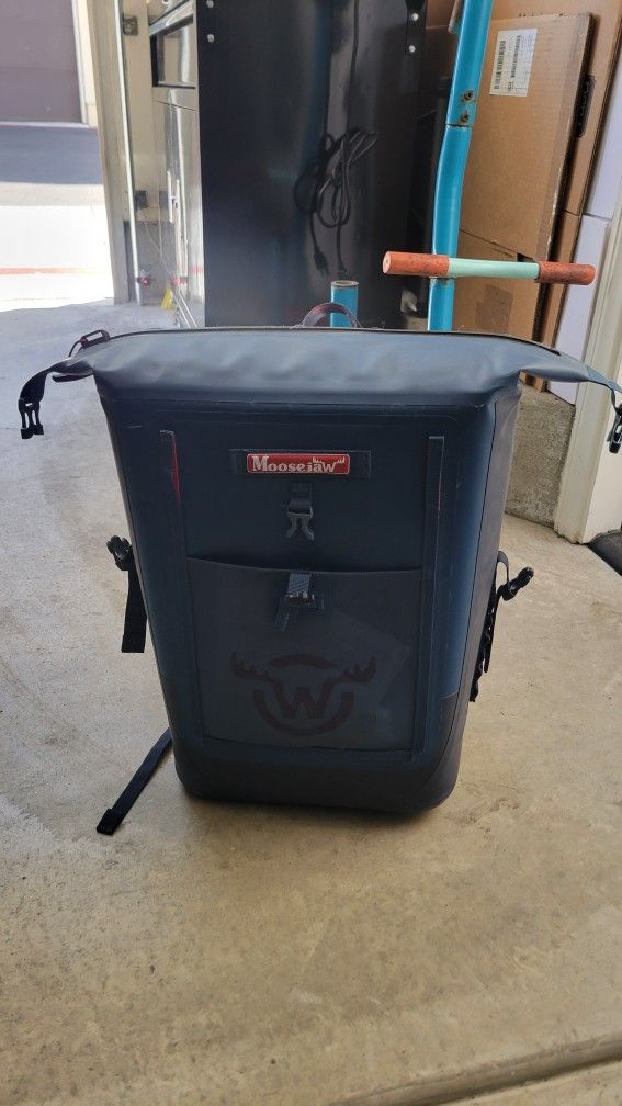 Moosejaw Backpack Cooler