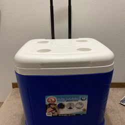 Ice Cube wheeled cooler 60 Quart (57liter)