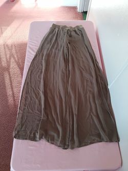 Forever 21 Wide-Leg Pants with Underneath Shorts Sz. XS