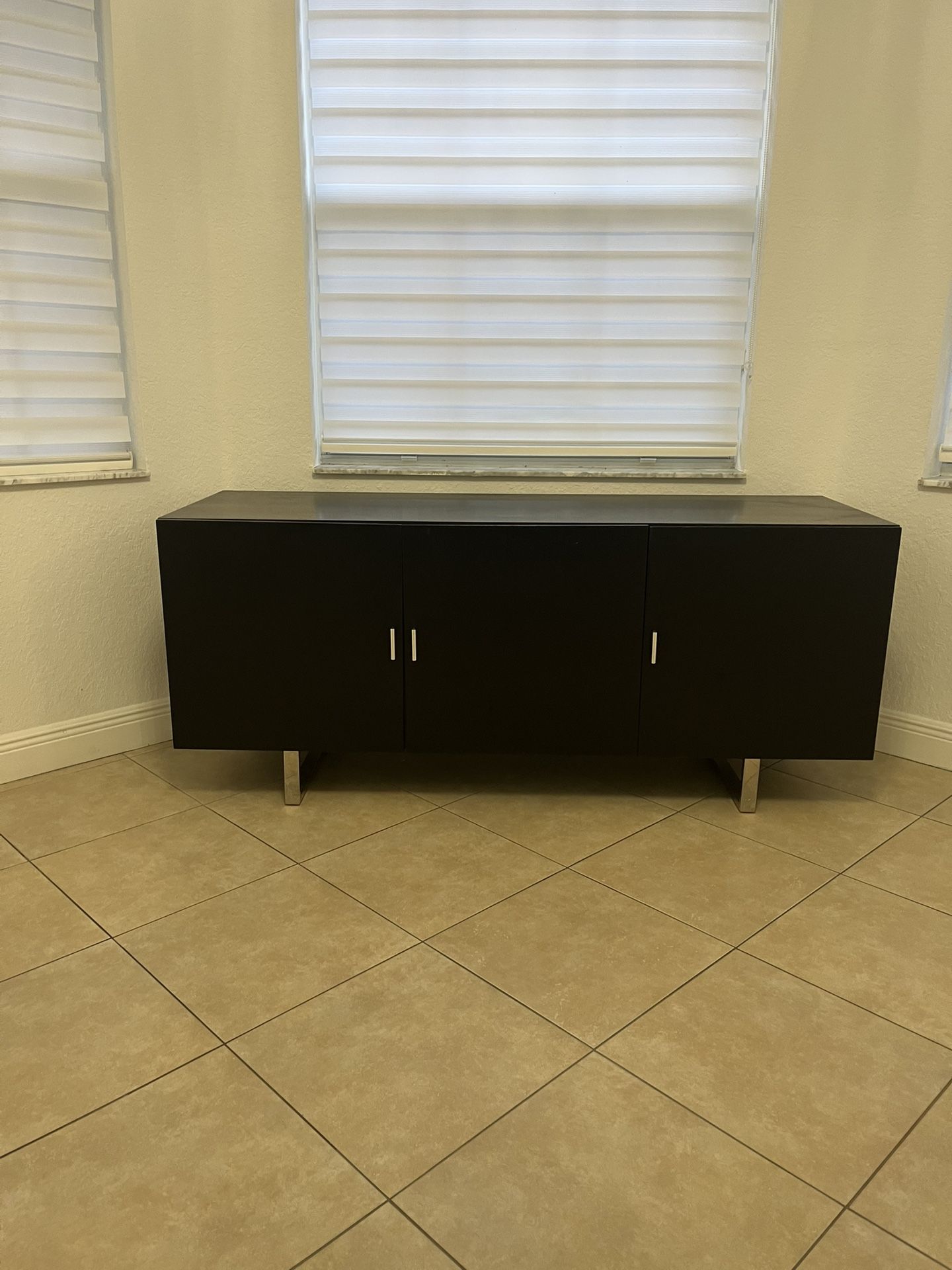 Modern Buffet Table