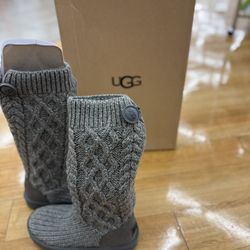 BRAND NEW  CLASSIC CARDI CABLED KNIT GREY GRAY ZIP TALL BOOTS SIZE 5