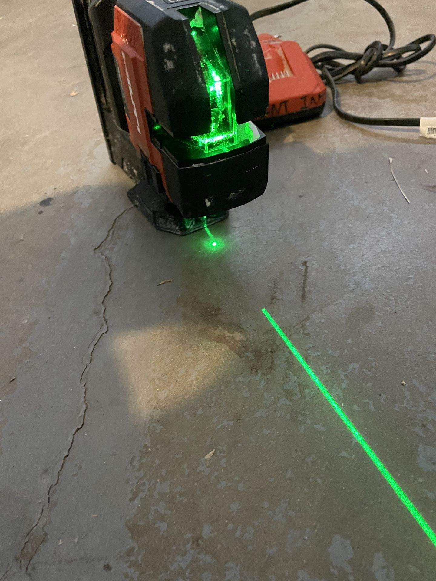Hilti Line Laser