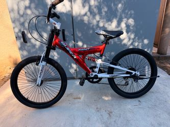 Kids mountain bike 20in tires
