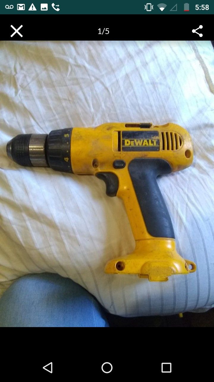 Pick up now! $10 obo used dwalt vsr cordless adjustable clutch drill driver /NO BATTERY NO CHARGER