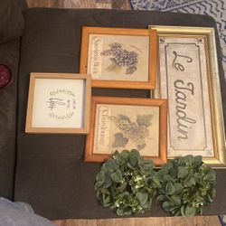 Pictures And Wreaths Bundle