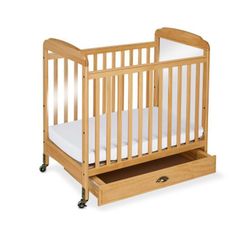 Rolling Crib With Drawer