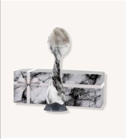 Blushly facial cleansing brush