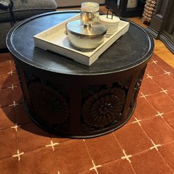 Farmhouse Wood Coffee Table 