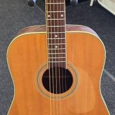 MARLBORO CIGARETTES  ACOUSTIC GUITAR
