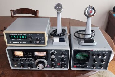 Yaesu FT-101E, YC-601, and YO-100 station - tons of extra's ham radio