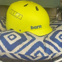 Berns Watts Boarding Helmet Yellow Med