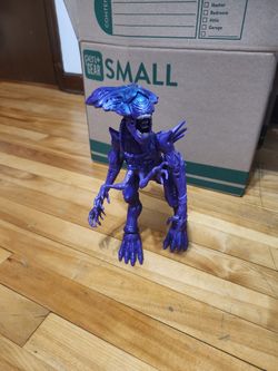 Purple Queen xenomorph