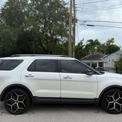 2011 Ford Explorer Xlt
