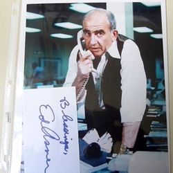 Autographs Ed Asner Hand Signed 3x5 Thin Stock Card (Deceased)